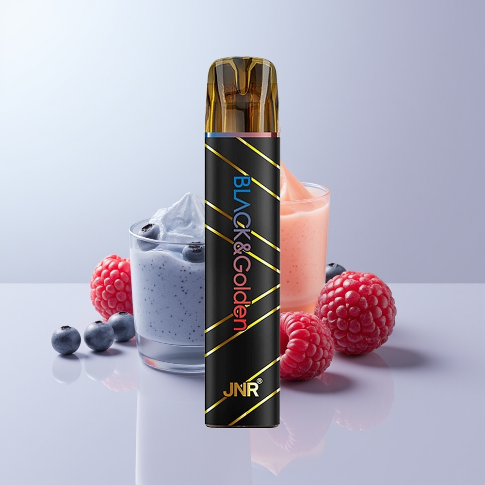 JNR Black&Golden 600+200 Puffs Blauwe Bes Zure Framboos 550mAh 2ml